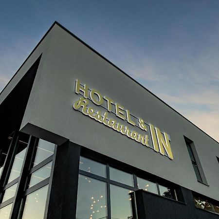 Hotel In Zepce 外观 照片