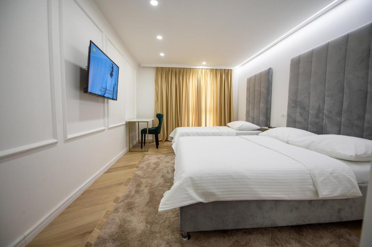 Hotel In Zepce 外观 照片