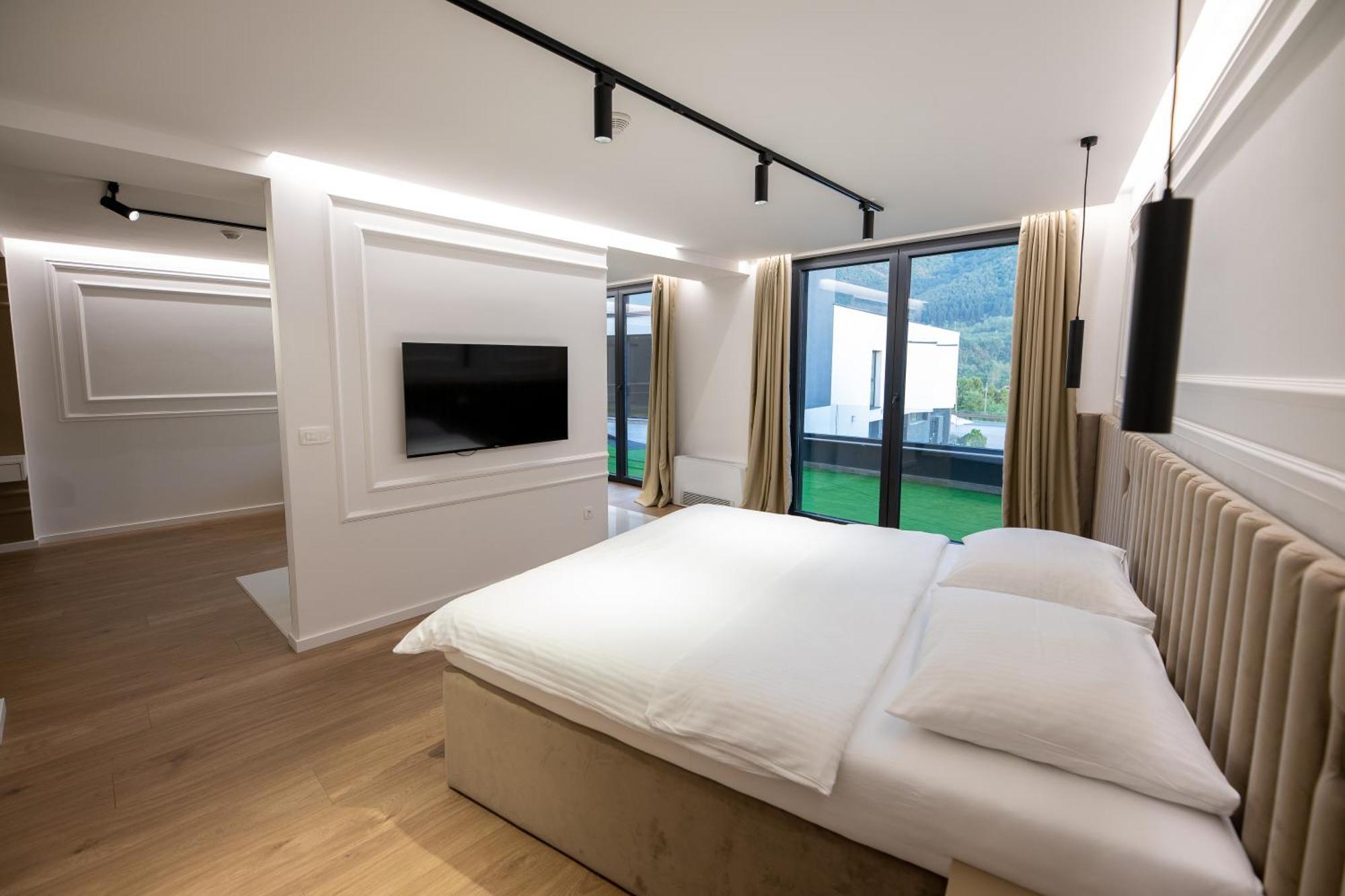 Hotel In Zepce 外观 照片