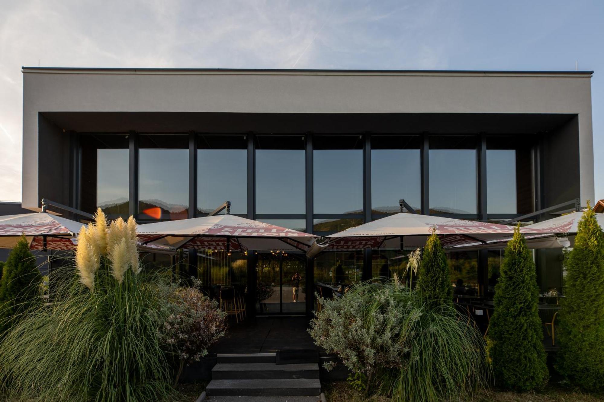 Hotel In Zepce 外观 照片
