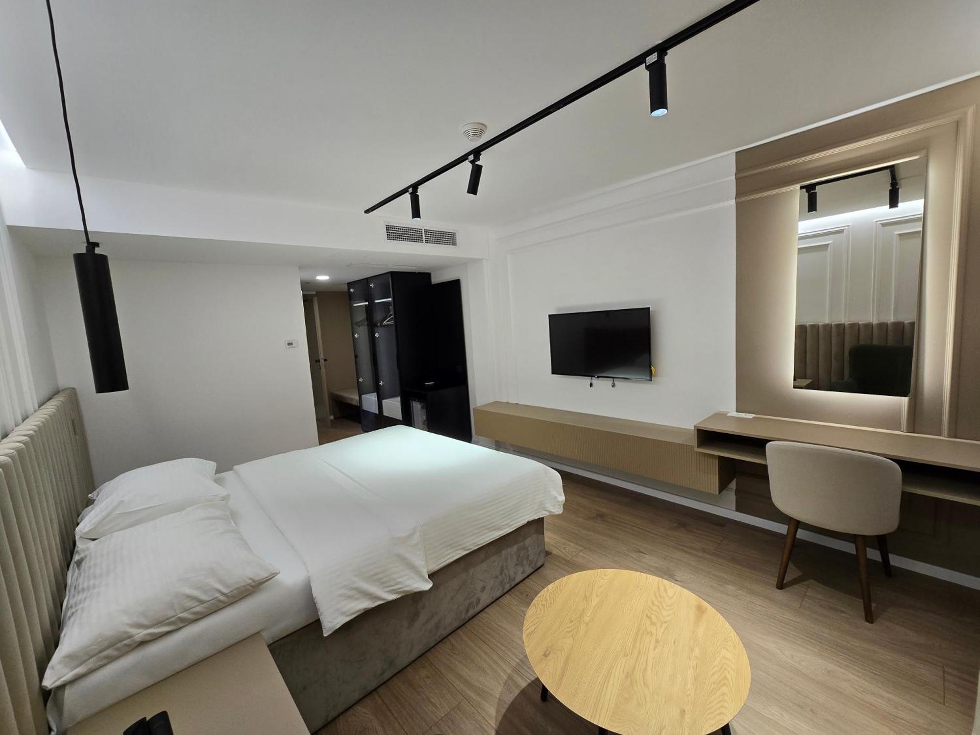 Hotel In Zepce 外观 照片