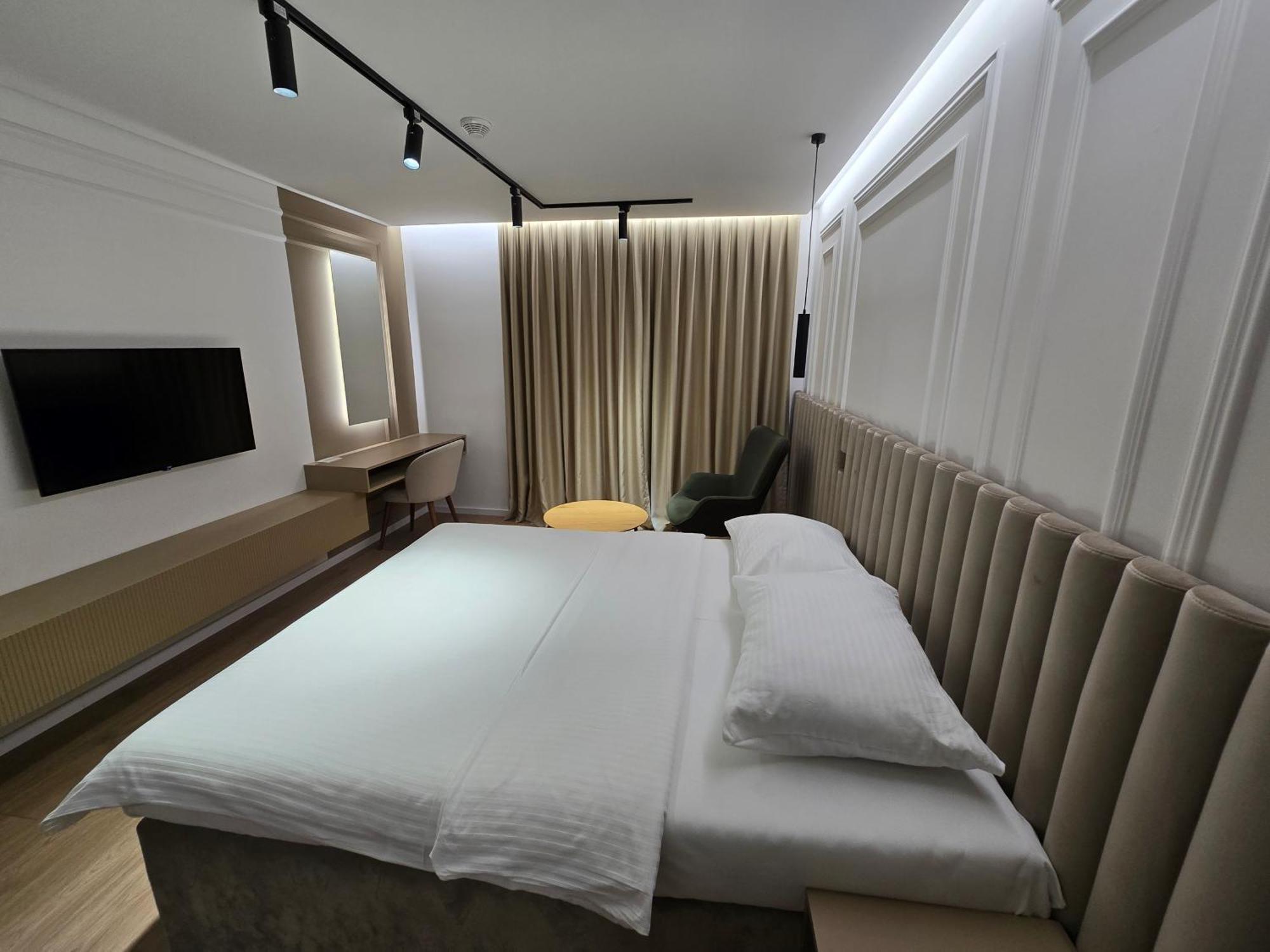 Hotel In Zepce 外观 照片