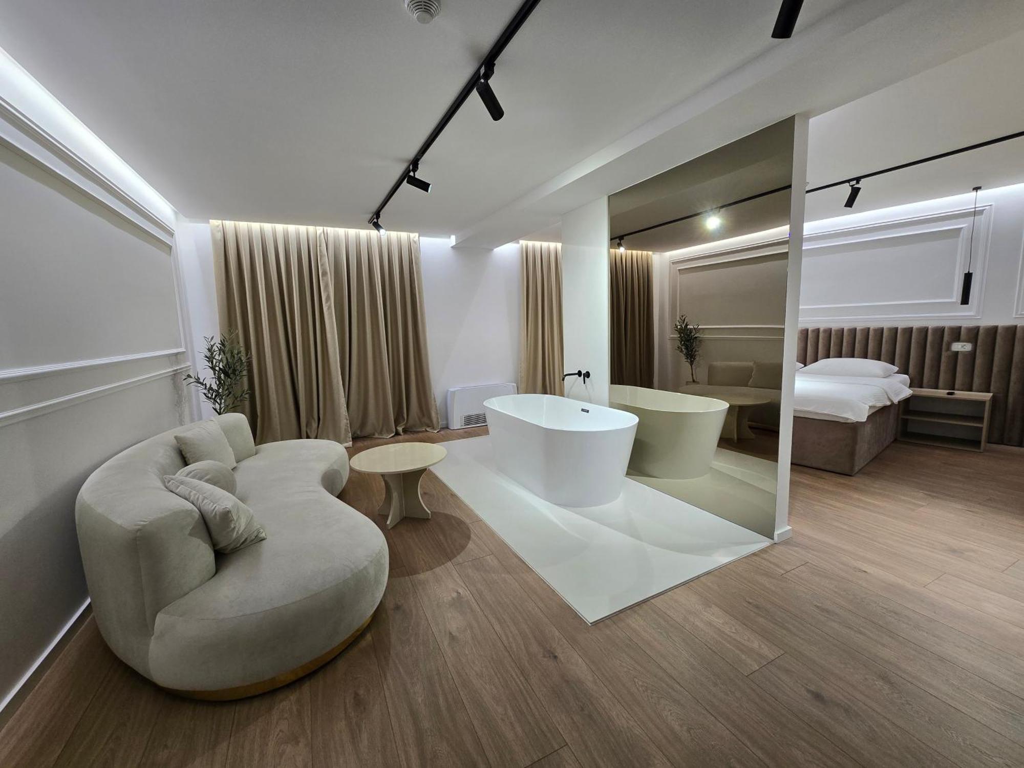 Hotel In Zepce 外观 照片